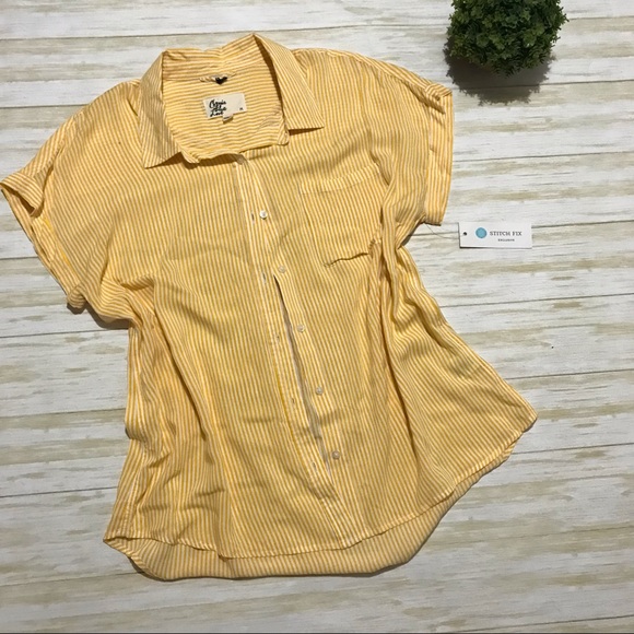Tops - Cosmic Blue Love Stitch Fix NWT Cap Sleeve Loos Fit Yellow Stripe Shirt Medium